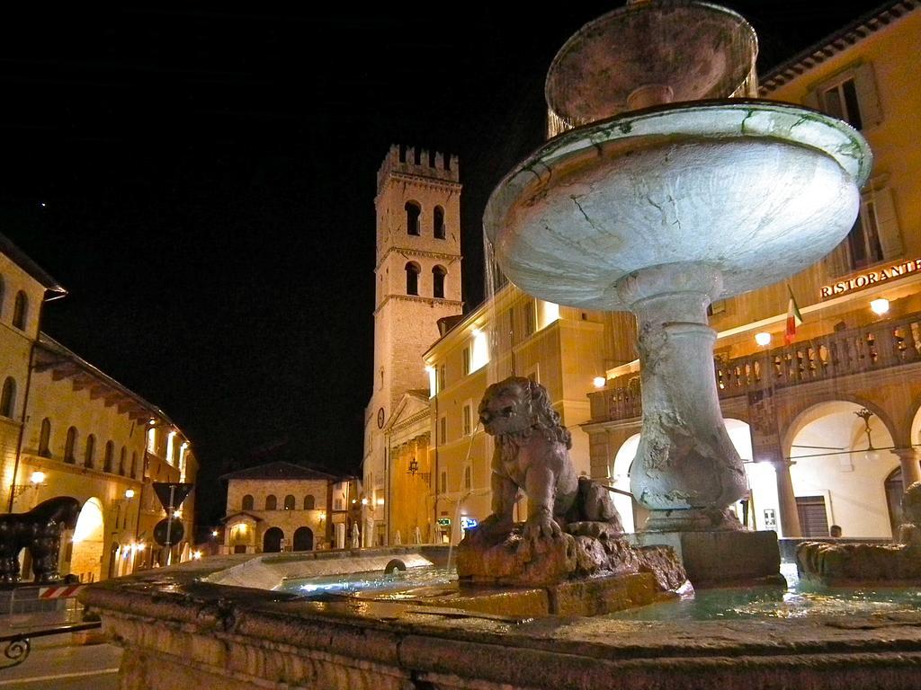 Suite Umberto I Assisi Exterior foto